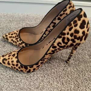 Steve Madden 9.5 Cheetah Pumps